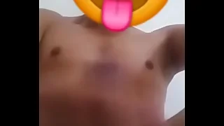 Tirando leche&comma; mecos masturbacion hombre